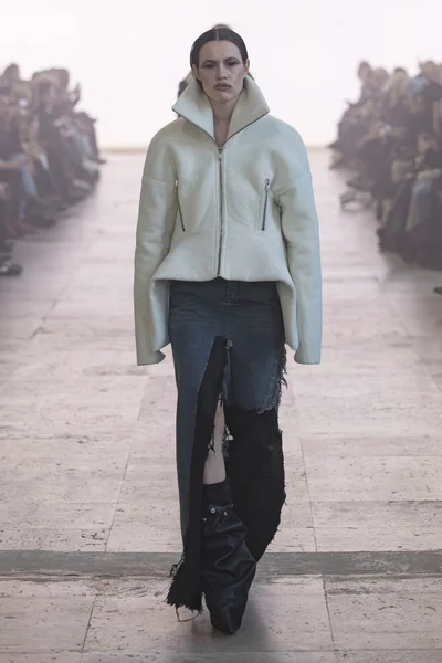 Look 23